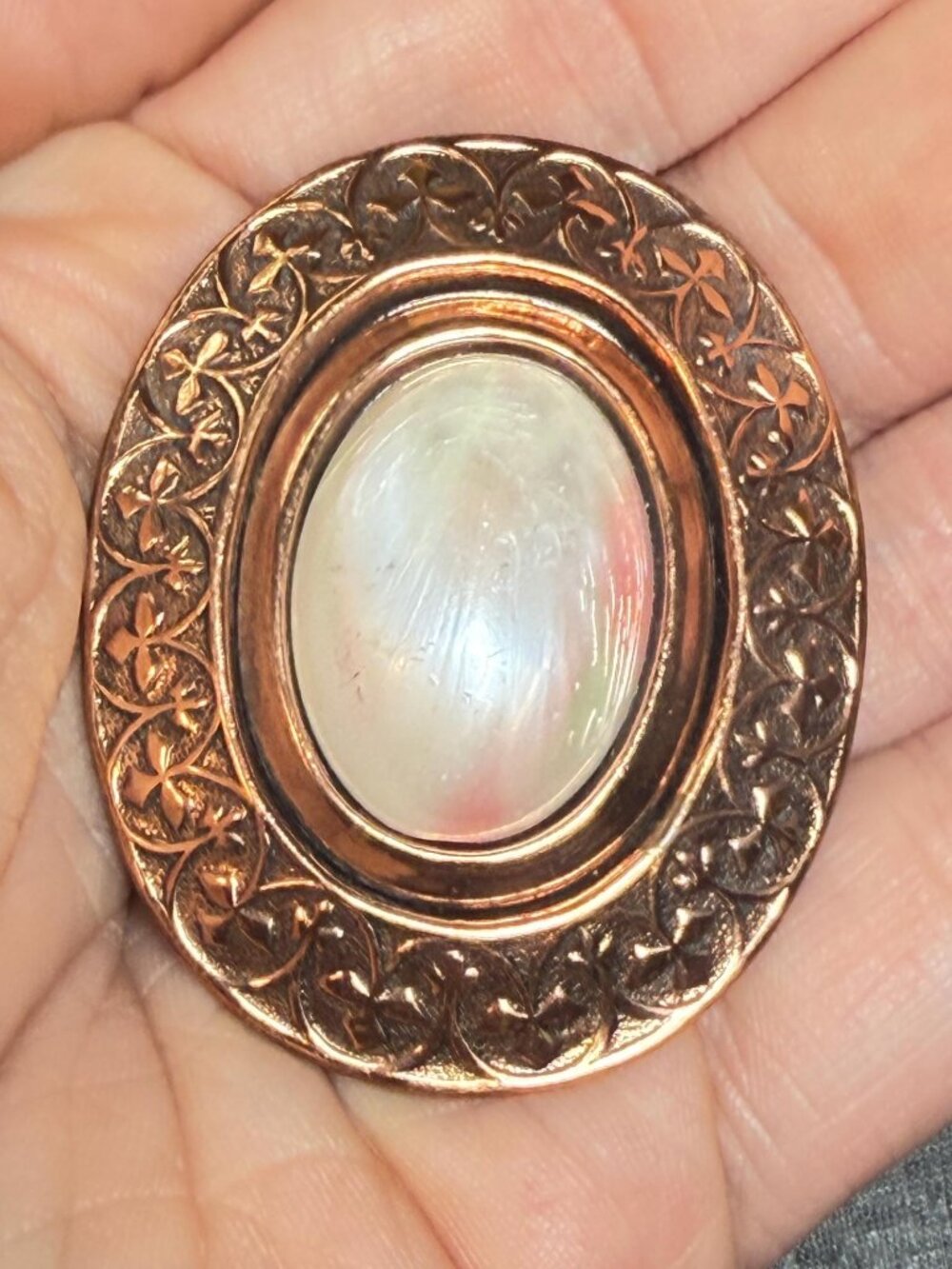 Mother of Pearl Cabochon Brooch Vintage Oval Copper Tone Brooch